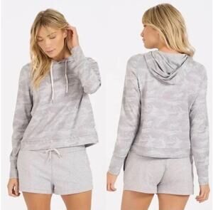Vuori Women’s Halo Essential Hoodie Sweatshirt Pale Heather Camo Gray Small